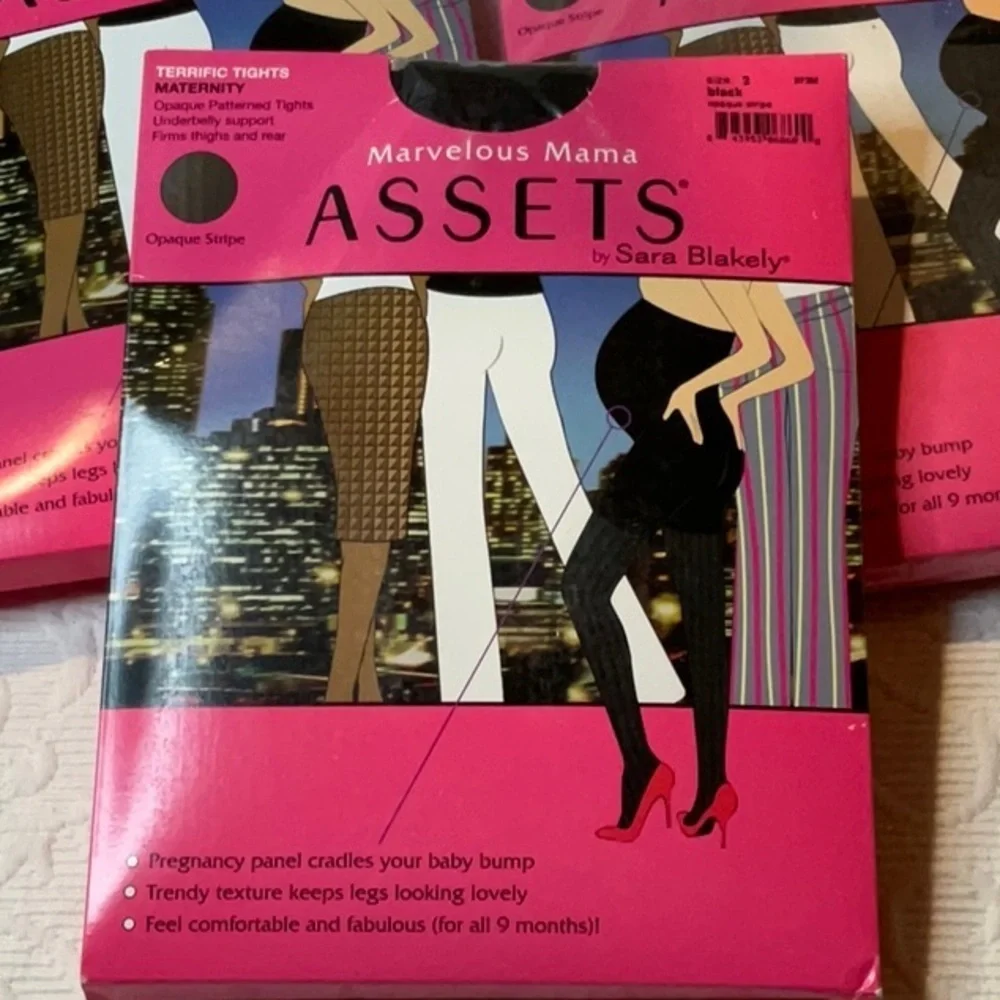 ASSETS by Sara Blakely Maternity Tights in Opaque Stripes. Size 2.